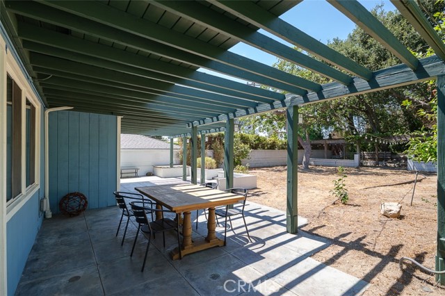 1193 Mount Lowe Drive, Altadena CA: https://media.crmls.org/medias/e99d4473-9272-44d9-96b1-5406906a5078.jpg