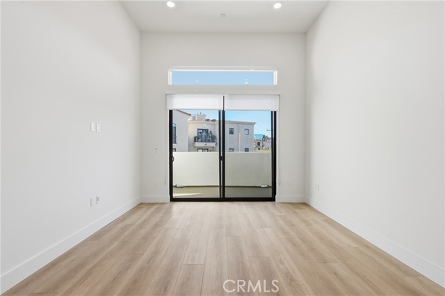 Detail Gallery Image 2 of 13 For 12078 Guerin St #207,  Studio City,  CA 91604 - 3 Beds | 2 Baths