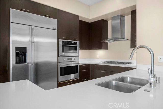 611 Caruso Avenue, Glendale CA: https://media.crmls.org/medias/e99deaee-6cb1-446e-b0e0-d0ed5f5130c8.jpg