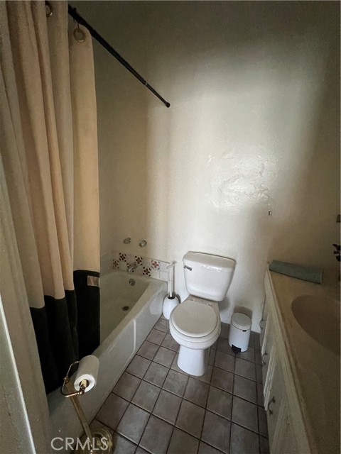 Detail Gallery Image 10 of 24 For 8400 Blackburn, Los Angeles,  CA 90048 - 2 Beds | 2 Baths