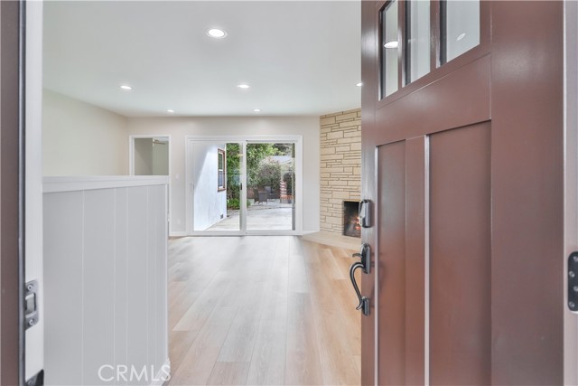 21032 Cantara Street, Canoga Park CA: https://media.crmls.org/medias/e99f1dd3-e7de-4c23-a7b5-373e9f89dc2f.jpg