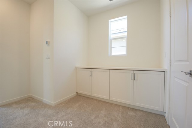 Detail Gallery Image 32 of 55 For 16554 Stone Pine Ln, Fontana,  CA 92336 - 3 Beds | 2/1 Baths