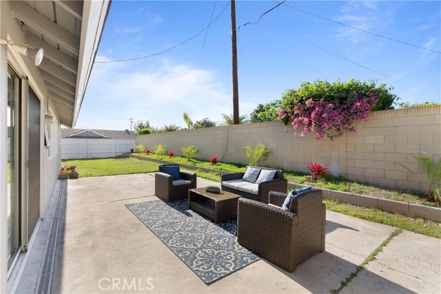 Detail Gallery Image 28 of 38 For 18471 Minuet Lane, Anaheim,  CA 92807 - 4 Beds | 2 Baths