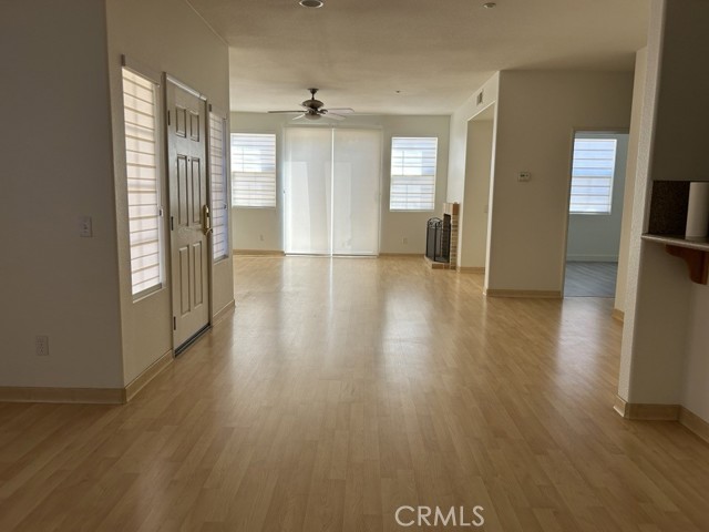 Detail Gallery Image 5 of 28 For 11450 Church St #120,  Rancho Cucamonga,  CA 91730 - 3 Beds | 2/1 Baths