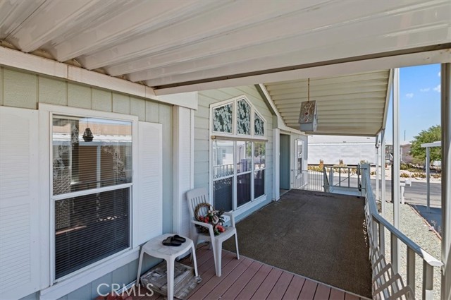 13393 Mariposa Road, Victorville CA: https://media.crmls.org/medias/e9a0d3d5-daf3-4dc8-aaaf-2aaf2a8a4318.jpg