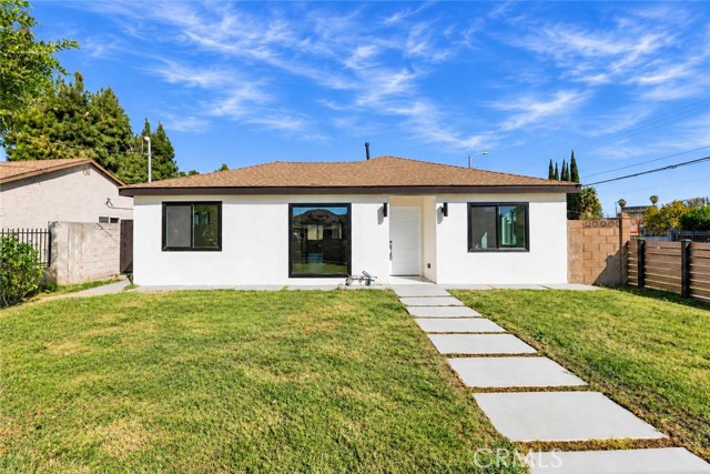 21001 Gault Street photo 2
