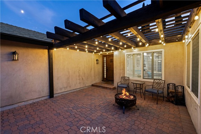 26927 Cuatro Milpas Street, Valencia CA: https://media.crmls.org/medias/e9a16ae0-c8fc-4ea8-a2b7-27183346263d.jpg