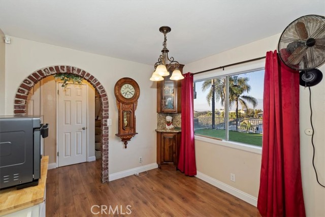 Detail Gallery Image 32 of 56 For 14119 El Mesa, Riverside,  CA 92503 - 3 Beds | 2/1 Baths