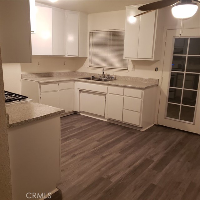 Detail Gallery Image 10 of 21 For 1812 Calico, Barstow,  CA 92311 - 4 Beds | 1/1 Baths