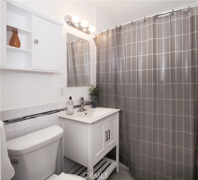 1905 Nelson Avenue, Redondo Beach, California 90278, 3 Bedrooms Bedrooms, ,1 BathroomBathrooms,Residential,Sold,Nelson,SB23053560