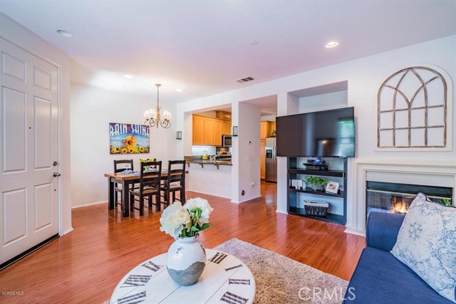 Detail Gallery Image 8 of 28 For 172 via Katrina, Newbury Park,  CA 91320 - 2 Beds | 2/1 Baths