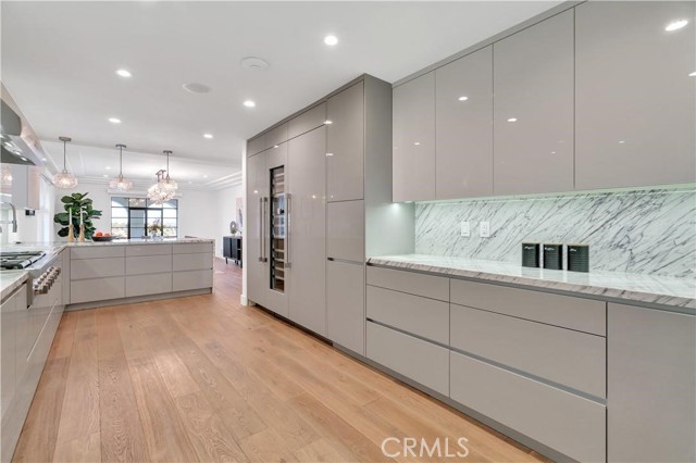 1812 Linda Vista Avenue, Pasadena CA: https://media.crmls.org/medias/e9a29b7e-784e-4f5f-879d-158a8c59d25a.jpg