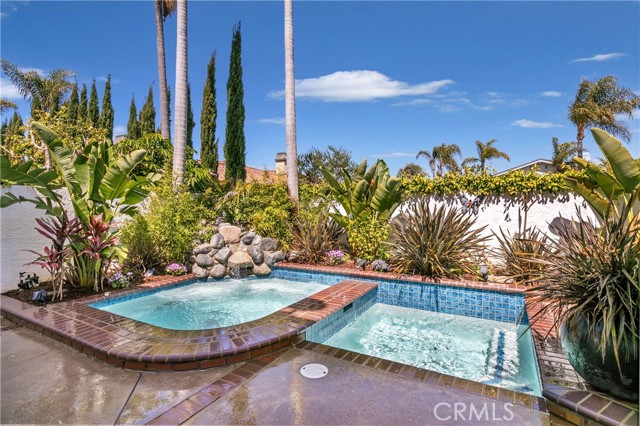 4651 Los Patos Avenue, Huntington Beach CA: https://media.crmls.org/medias/e9a2b705-d425-41f6-b081-a50ea7001d34.jpg