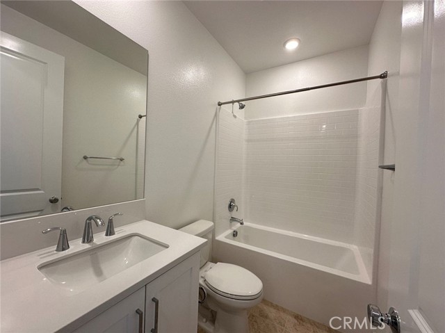 Detail Gallery Image 7 of 26 For 206 Sash, Irvine,  CA 92618 - 4 Beds | 3/1 Baths