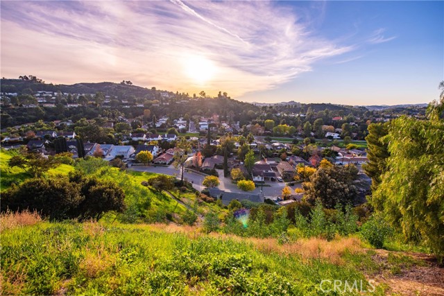 Detail Gallery Image 17 of 20 For 35 Torreon Dr, Woodland Hills,  CA 91364 - – Beds | – Baths