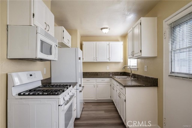 Detail Gallery Image 8 of 31 For 15717 Brighton, Gardena,  CA 90247 - – Beds | – Baths