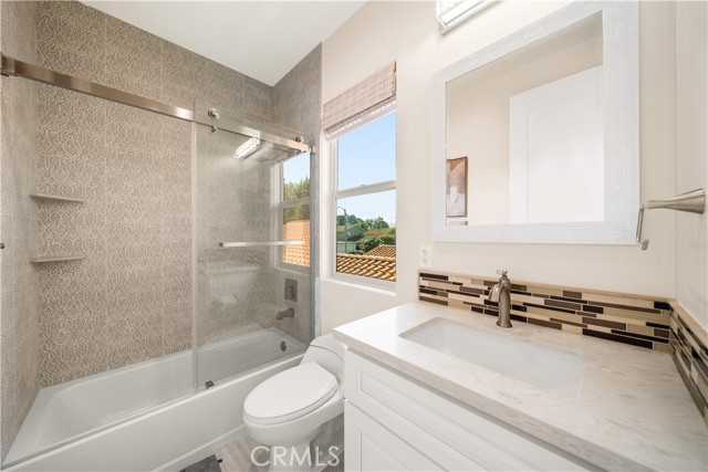 Detail Gallery Image 62 of 75 For 27 Gillman St, Irvine,  CA 92612 - 6 Beds | 6/1 Baths