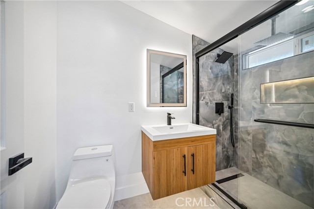 7831 Capistrano photo 31