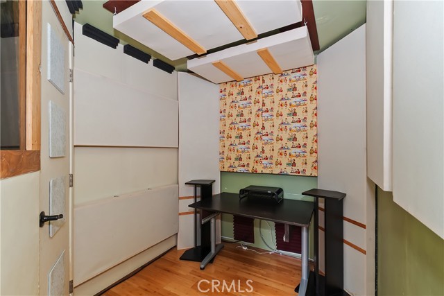 1315 Stillman, Redlands CA: https://media.crmls.org/medias/e9a693d6-77ef-4cd0-b0cb-1d231ef39d05.jpg