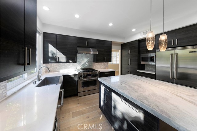 Detail Gallery Image 7 of 16 For 43 Lessay, Newport Coast,  CA 92657 - 4 Beds | 2/1 Baths