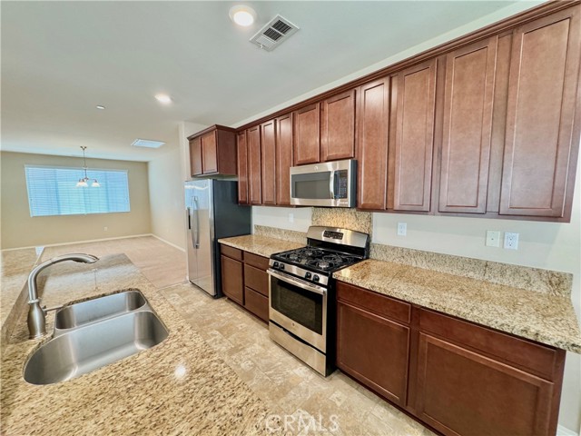 Detail Gallery Image 21 of 49 For 4024 Quartzite Ln, San Bernardino,  CA 92407 - 3 Beds | 2 Baths