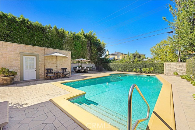 Detail Gallery Image 2 of 23 For 4313 Rhodes, Studio City,  CA 91604 - 4 Beds | 2 Baths