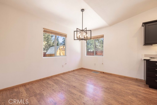 Detail Gallery Image 32 of 49 For 457 E Mountain View, Big Bear City,  CA 92314 - 3 Beds | 2 Baths