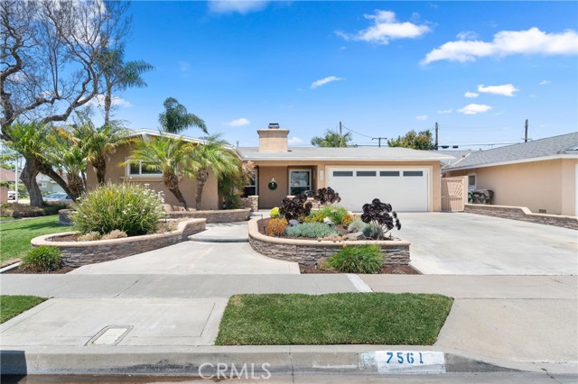 Detail Gallery Image 1 of 35 For 7561 Rhine Dr, Huntington Beach,  CA 92647 - 4 Beds | 2 Baths