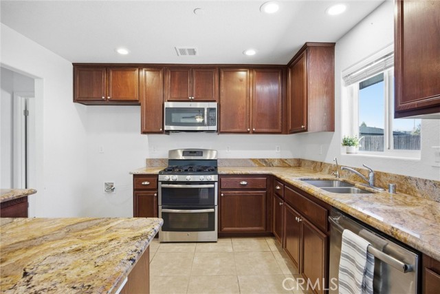 Detail Gallery Image 22 of 41 For 18110 Churchill, Tehachapi,  CA 93561 - 3 Beds | 2 Baths