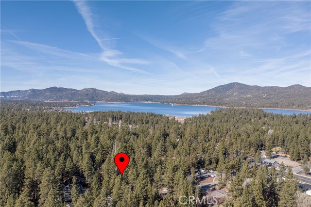 Detail Gallery Image 16 of 27 For 41617 Brownie Ln, Big Bear Lake,  CA 92315 - 4 Beds | 3 Baths