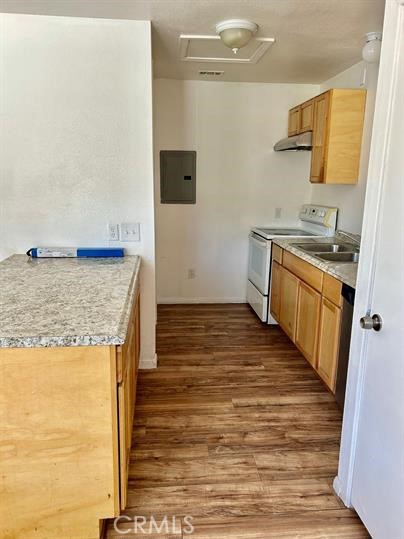 Image 7 of 14 For 28085 Washington Avenue