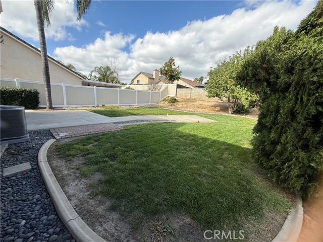 Detail Gallery Image 3 of 4 For 23708 Cork Oak, Murrieta,  CA 92562 - 3 Beds | 2/1 Baths