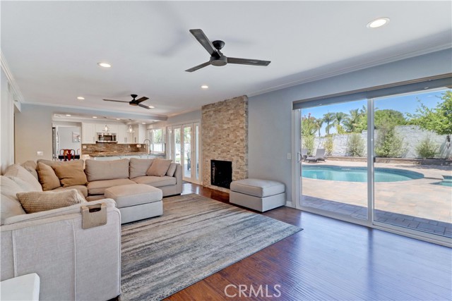 25701 Minoa Drive, Mission Viejo CA: https://media.crmls.org/medias/e9b0c241-2736-45ae-9505-5f1c6bf177c0.jpg