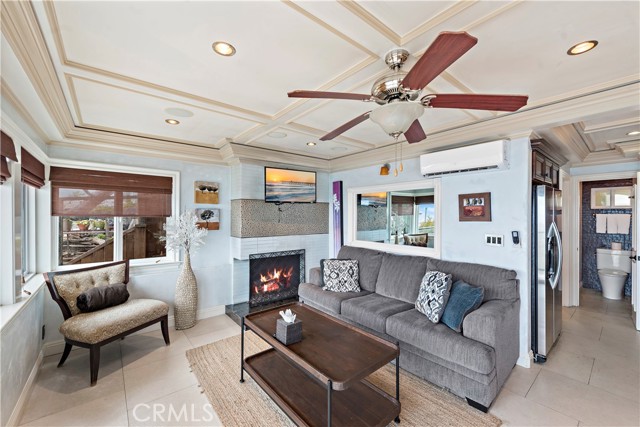 Detail Gallery Image 5 of 16 For 729 Gaviota Dr #5,  Laguna Beach,  CA 92651 - 1 Beds | 1/1 Baths