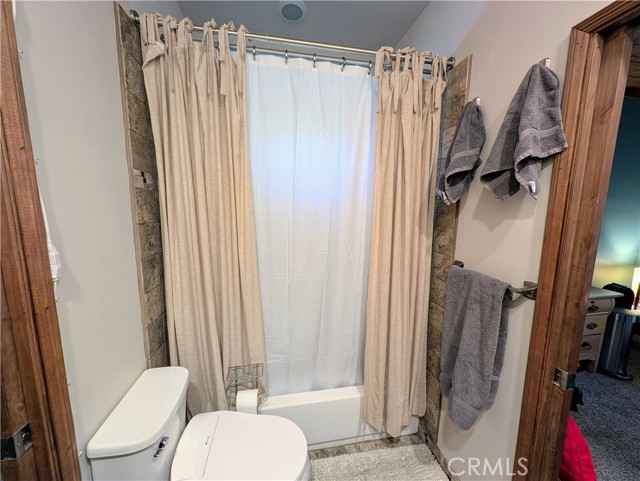 Detail Gallery Image 22 of 35 For 2552 Catalina Dr, Running Springs,  CA 92382 - 3 Beds | 2/1 Baths