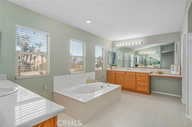 Detail Gallery Image 31 of 58 For 12706 Bridgewater Dr, Corona,  CA 92880 - 5 Beds | 3/1 Baths