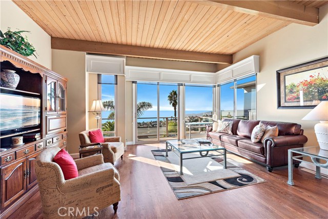 959 Santa Ana St, Laguna Beach, CA 92651