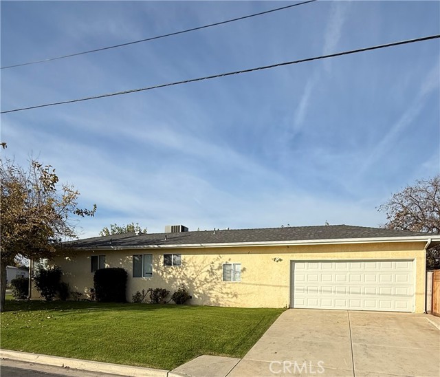 Detail Gallery Image 8 of 8 For 2104 Watson St, Bakersfield,  CA 93308 - 3 Beds | 2 Baths