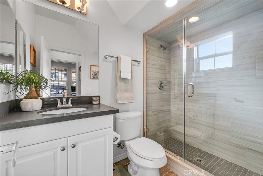 E9b611d0 2ce2 404a 95d4 F76a5e24680c