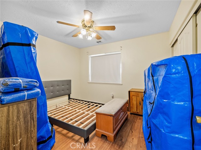 18668 Kamana Road, Apple Valley CA: https://media.crmls.org/medias/e9b739d3-8dac-4fb3-9e6c-513760f3bcd0.jpg