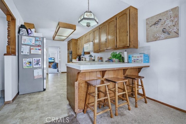 315 Hobbs Lane, Santa Maria CA: https://media.crmls.org/medias/e9b73a6f-2e2f-4e2b-8711-9d4500c1e16f.jpg