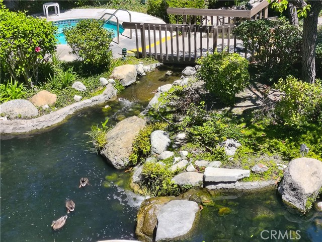 16942 Westwood Lane, Huntington Beach CA: https://media.crmls.org/medias/e9b794f7-1571-4565-9876-ac30381cd015.jpg