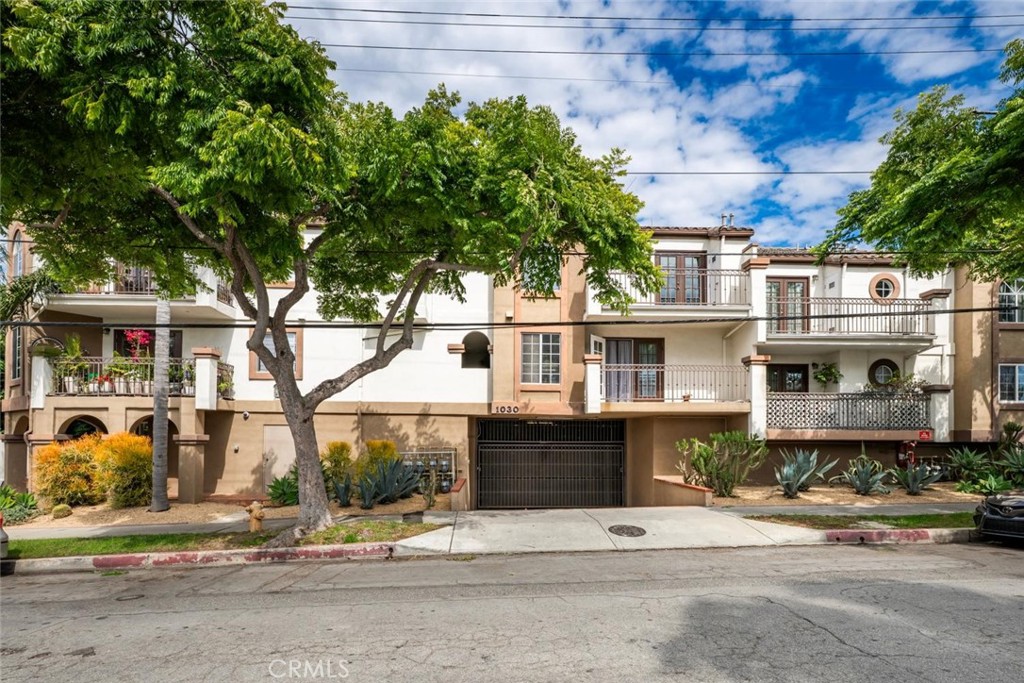 1030 Loma Avenue #107
