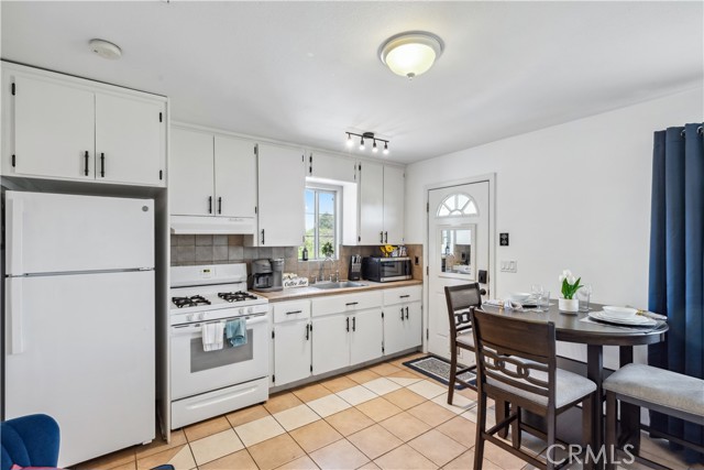 Detail Gallery Image 52 of 64 For 925 S Purdue Ave, Fresno,  CA 93727 - 5 Beds | 4 Baths