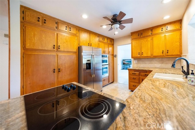 Detail Gallery Image 11 of 42 For 7716 Lake Adlon, San Diego,  CA 92119 - 4 Beds | 3 Baths