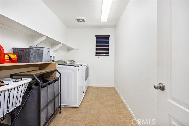 Detail Gallery Image 28 of 69 For 35595 Desert Rose Way, Lake Elsinore,  CA 92532 - 4 Beds | 3 Baths