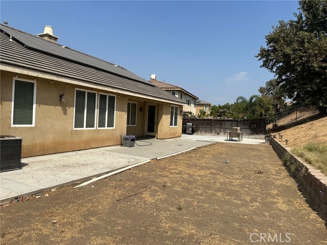 Detail Gallery Image 19 of 22 For 17106 Carrotwood Dr, Riverside,  CA 92503 - 4 Beds | 2/1 Baths