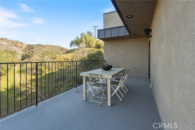 Detail Gallery Image 27 of 61 For 3250 Coldwater Canyon Ave, Studio City,  CA 91604 - 4 Beds | 4 Baths