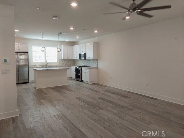 Detail Gallery Image 7 of 30 For 18289 Iris Ln, Yorba Linda,  CA 92886 - 3 Beds | 3/1 Baths