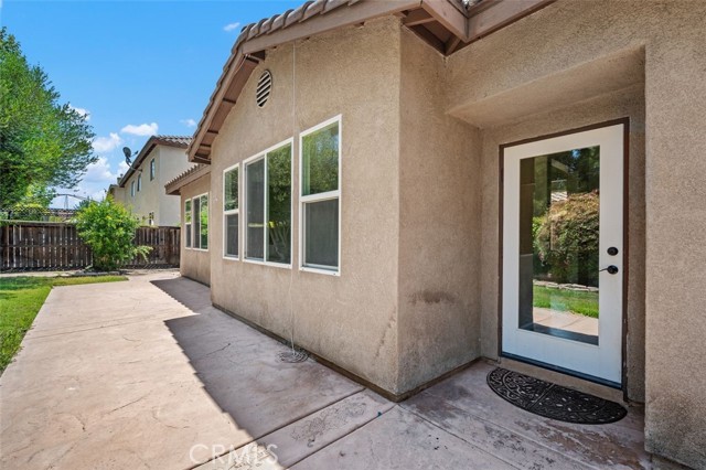 35051 Via Santa Catalina, Winchester CA: https://media.crmls.org/medias/e9badcdd-7337-436f-be1f-727002fd5665.jpg